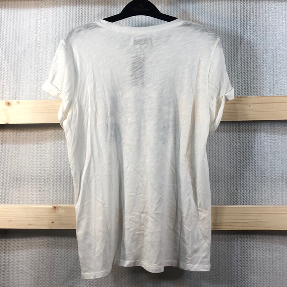 NWT Abercrombie & Fitch Graphic Tees Size: L - Picture 5 of 5